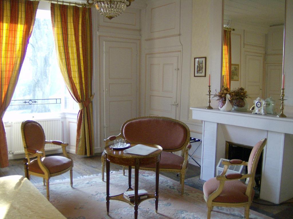 Le Chateau de Prauthoy Chambre photo